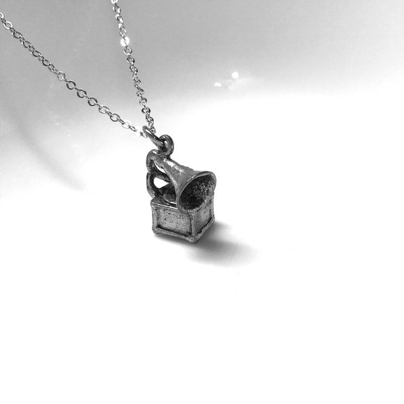 Miniature Old Fashion Music Phonograph Charm Necklace - Picture 3 of 3